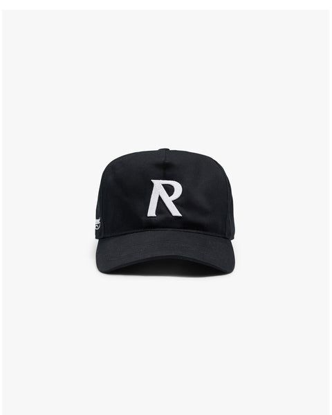 Initial_47_Black_1_grande.jpg?