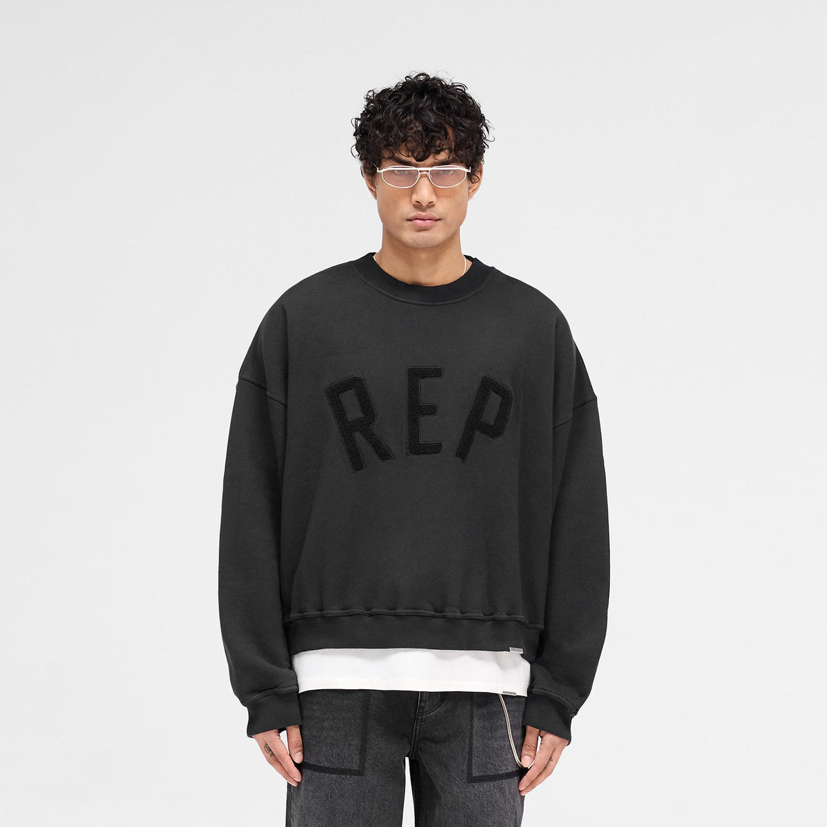 Rep Applique Sweater - Off Black | REPRESENT